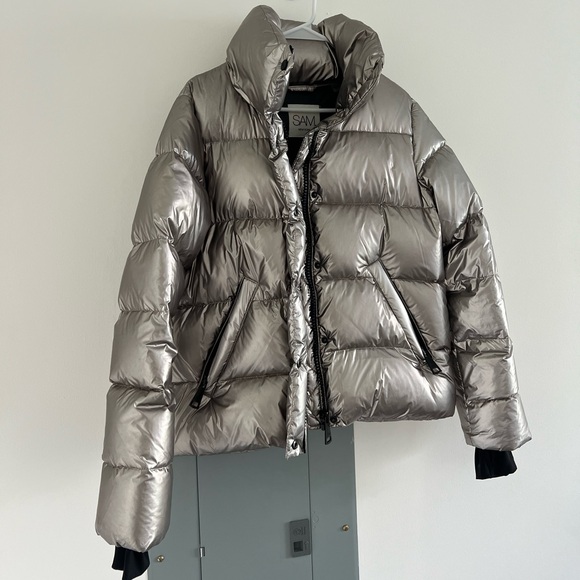 SAM Isabel Puffer Jacket; Beautiful and Eye Catching. - Picture 4 of 7